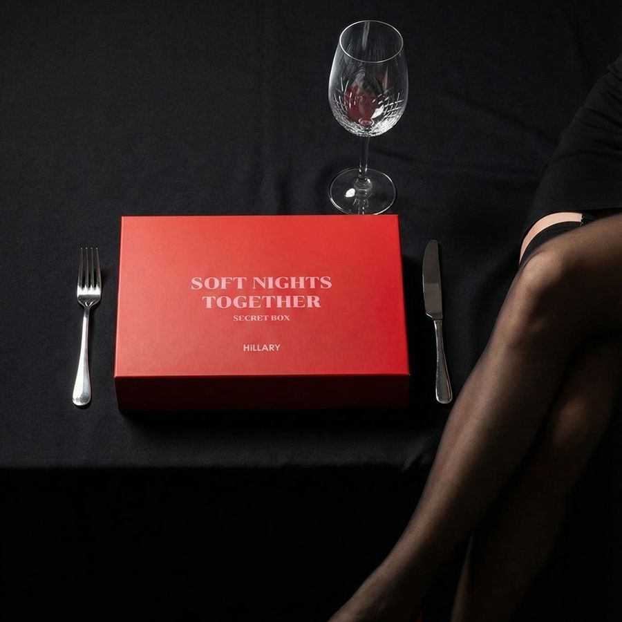 Набір для нього та для неї Hillary Lover's Night Secret Box 18+ - фото №1