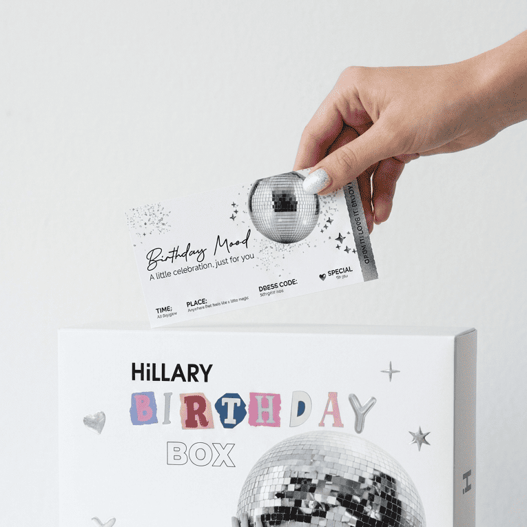 Набір Hillary's Birthday Deluxe Secret Box