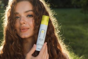 Sunscreen hair spray: Why is it important and how to choose?