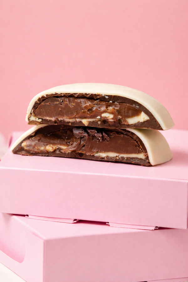 Набір сердець Self-Love Ritual: Dark Affair & Strawberry Pralin&eacute;, 220 г - фото №1
